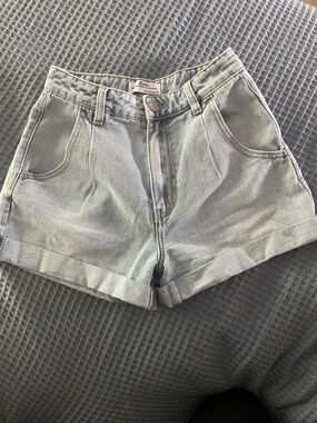 Size XS High-Waist Washed Blue Denim Shorts